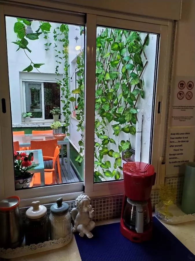 Malaga Centro Hostel (Adults Only)